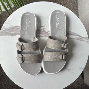 Clarks Women's Taupe Slide Sandals Size 8